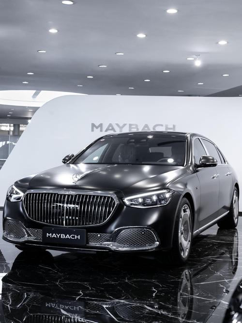 深圳福田区财华缘企业管理咨询岚图汽车的售后服务让用户无忧出行，迈巴赫未来的豪华车趋势