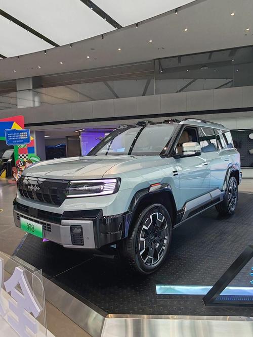 深圳福田区财华缘企业管理咨询比亚迪方程豹硬派越野的爆款，英菲尼迪35周年与你共成长